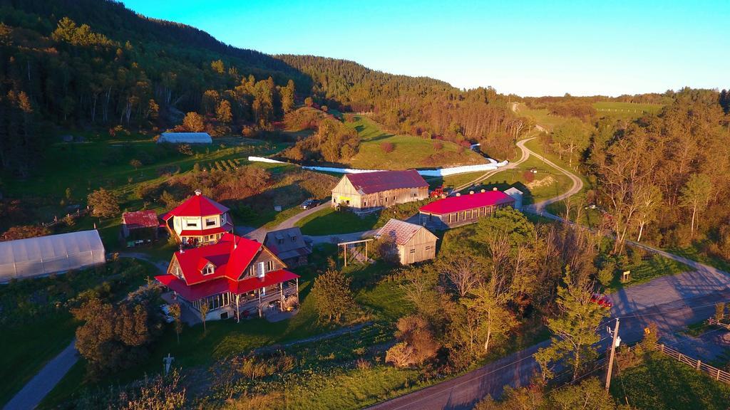 La Vieille Ferme, Ecogite Saint-Fulgence Eksteriør bilde